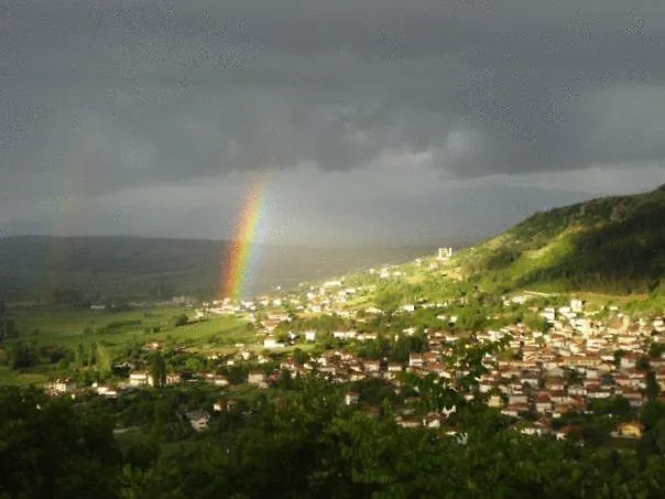 Apartahotel Kastanodasos Emporio (Kozani)
